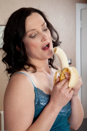 07-emi030nat-280677018