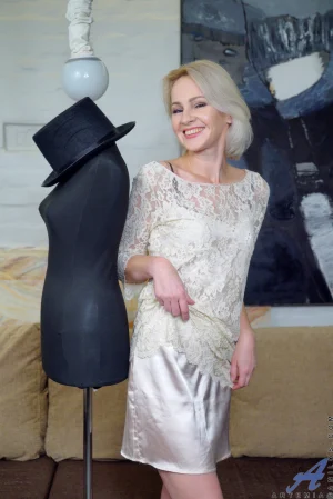 02-24705266_006_b50d